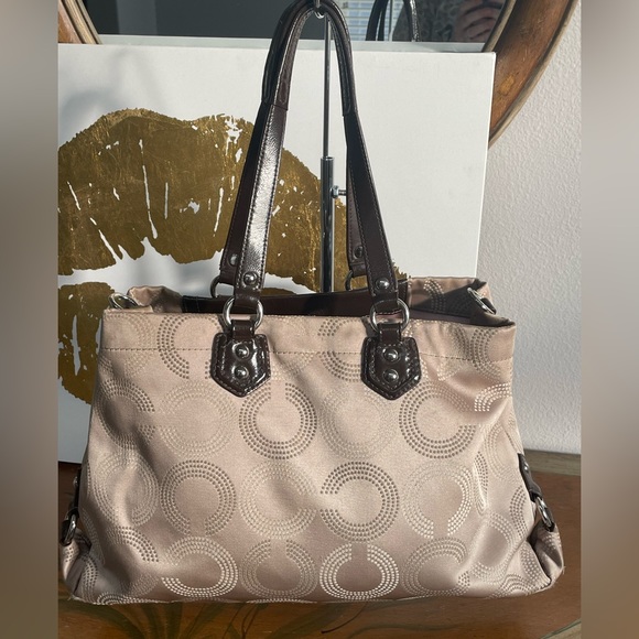 Coach Signature C Brown and Cream shoulder bag - Picture 9 of 17